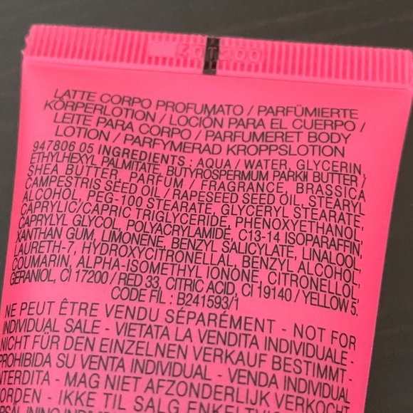 Viktor & Rolf Bonbon Perfumed Body Lotion - Picture 9 of 11